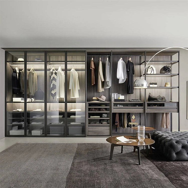 Garderob i aluminium